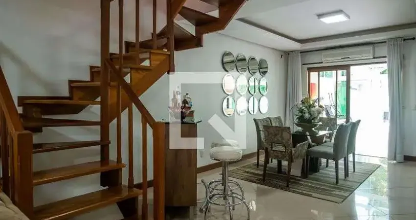 Casa para Venda - Cavalhada, 5 Quartos,  222 m² - Porto Alegre