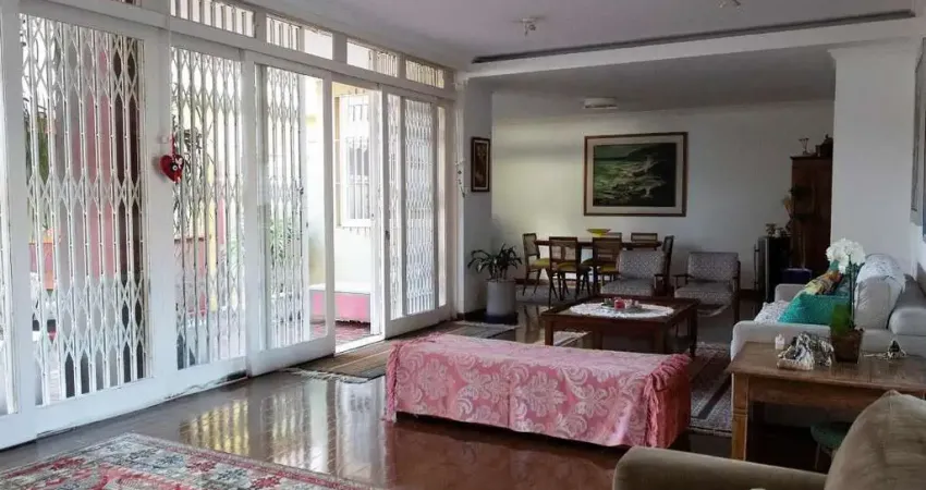 Casa para Venda - Moema, 4 Quartos,  245 m² - São Paulo