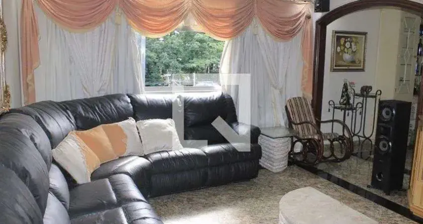 Casa para Venda - Jardim Maia, 4 Quartos,  350 m² - Guarulhos