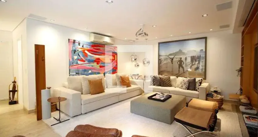 Casa para Venda - Vila Madalena, 3 Quartos,  450 m² - São Paulo