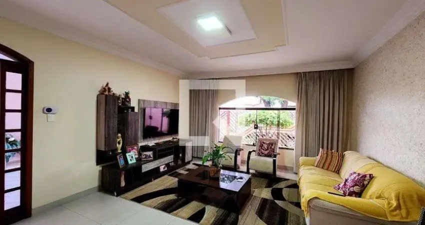 Casa para Venda - Eloy Chaves, 2 Quartos,  180 m² - Jundiaí