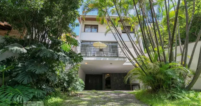 Casa para Venda - Aclimação, 3 Quartos,  300 m² - São Paulo