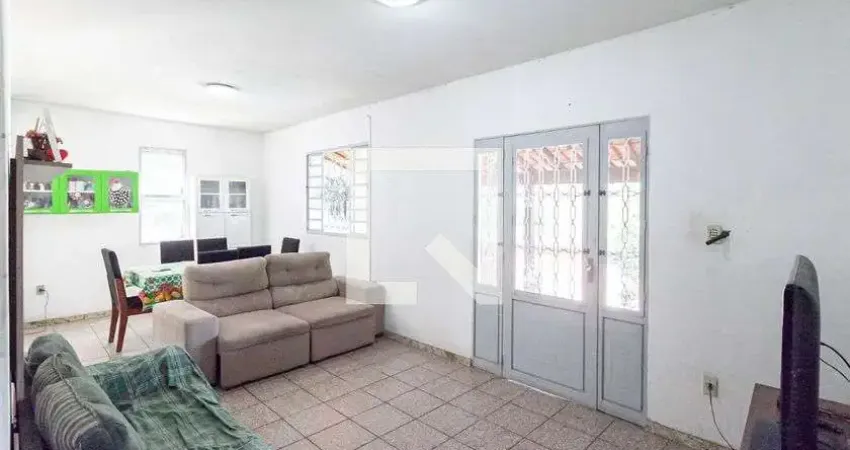 Casa para Venda - Trevo, 3 Quartos,  120 m² - Belo Horizonte