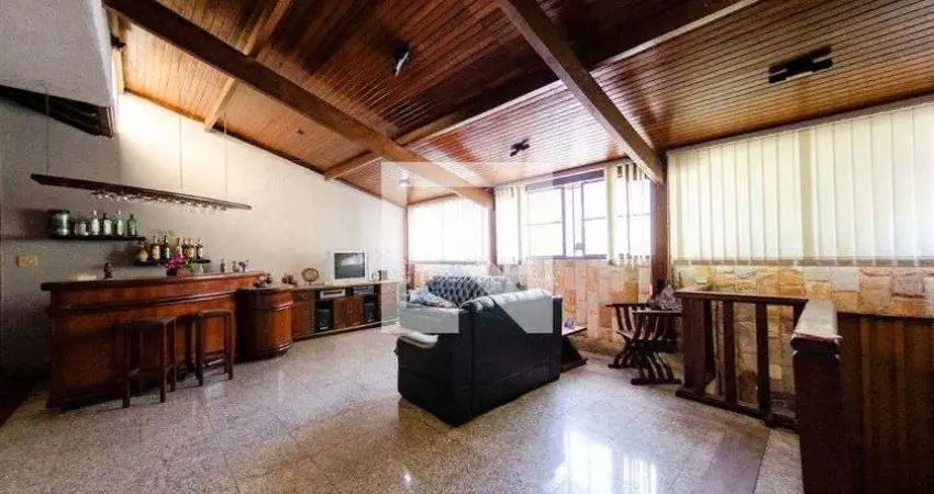 Casa para Venda - Caiçara-Adelaide, 3 Quartos,  200 m² - Belo Horizonte