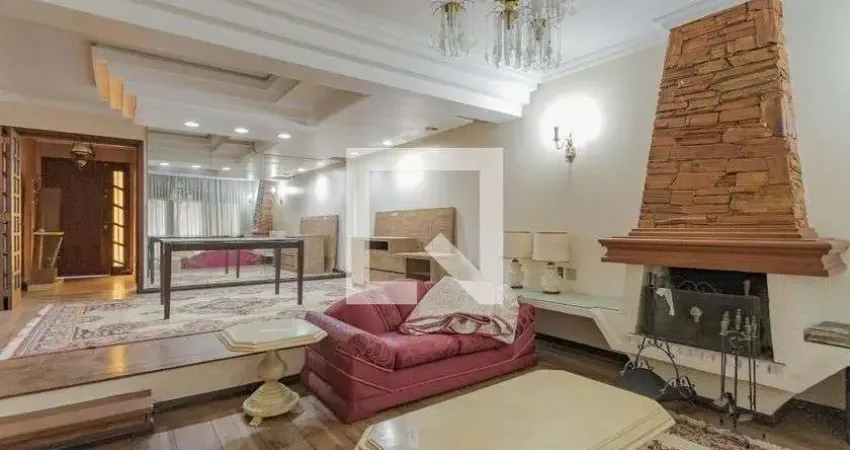 Casa para Venda - Passo D&apos;areia, 3 Quartos,  650 m² - Porto Alegre