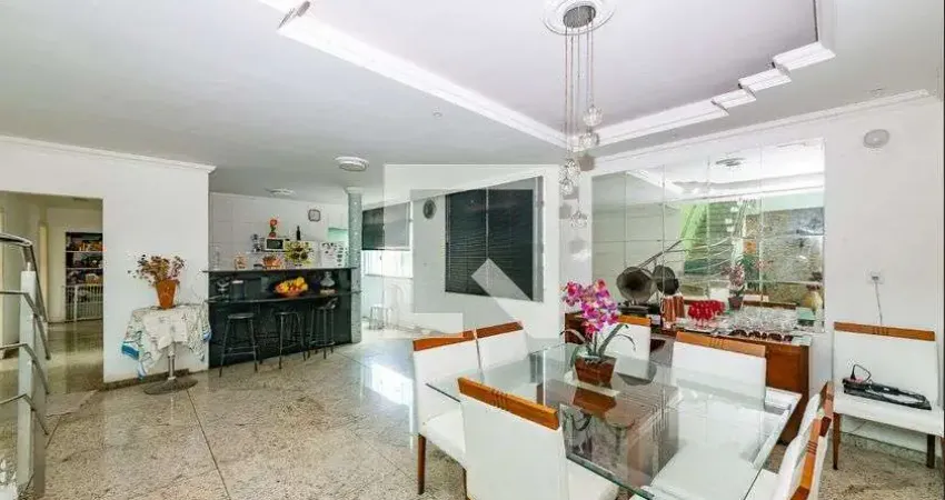 Casa para Venda - Padre Eustáquio, 4 Quartos,  460 m² - Belo Horizonte