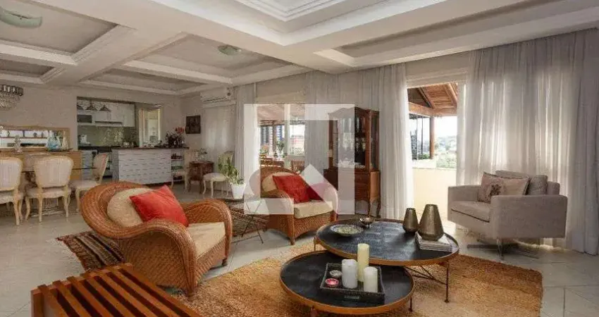Casa para Venda - Vila Jardim, 4 Quartos,  900 m² - Porto Alegre