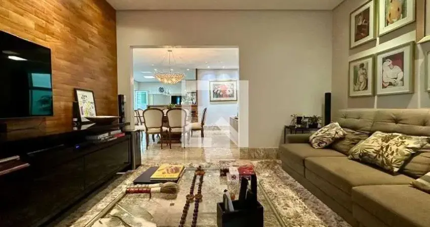 Casa para Venda - Grajaú, 4 Quartos,  382 m² - Belo Horizonte