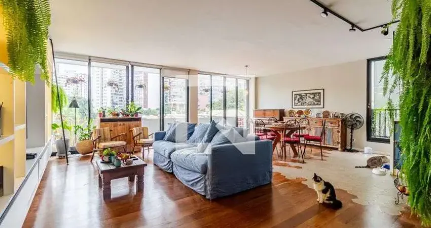 Casa para Venda - Vila Madalena, 4 Quartos,  379 m² - São Paulo