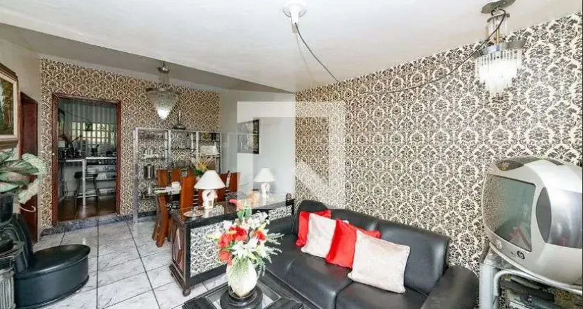 Casa para Venda - Bonfim, 1 Quarto,  570 m² - Belo Horizonte