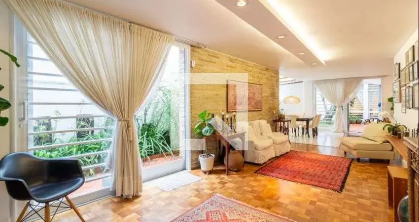 Casa para Venda - Vila Madalena, 4 Quartos,  390 m² - São Paulo