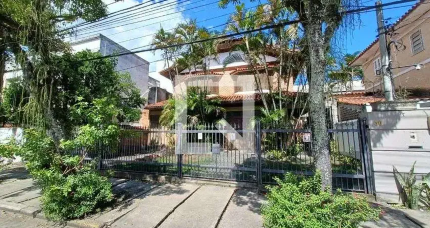 Casa para Venda - São Francisco, 6 Quartos,  450 m² - Niterói