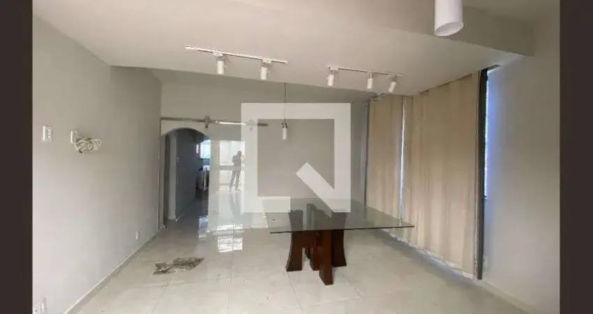 Casa para Venda - Piedade, 2 Quartos,  533 m² - Rio de Janeiro