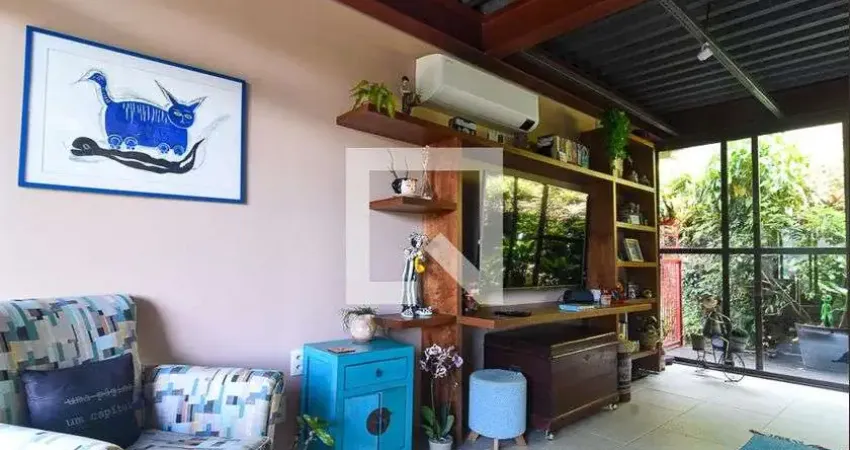 Casa para Venda - São Francisco, 2 Quartos,  167 m² - Niterói