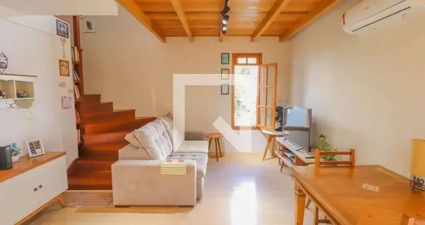 Casa para Venda - Feitoria, 2 Quartos,  700 m² - São Leopoldo