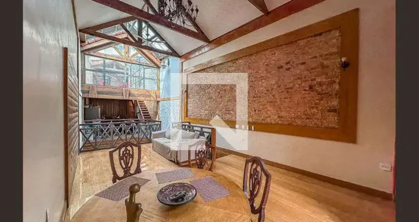 Casa para Venda - Centro, 2 Quartos,  300 m² - Rio de Janeiro