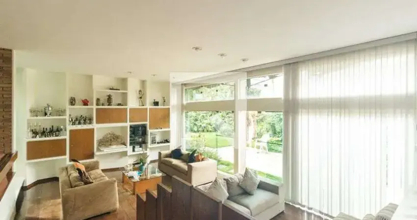 Casa para Venda - Pacaembu, 5 Quartos,  407 m² - São Paulo