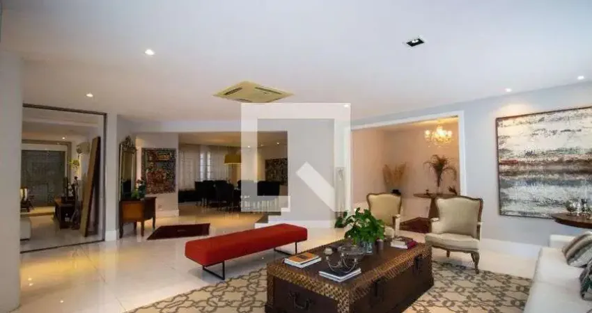 Casa para Venda - Barra da Tijuca - Marapendi, 3 Quartos,  900 m² - Rio de Janeiro