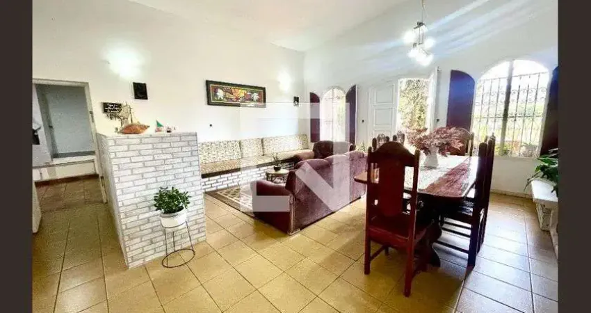 Casa para Venda - Gramadão , 3 Quartos,  1546 m² - Jundiaí