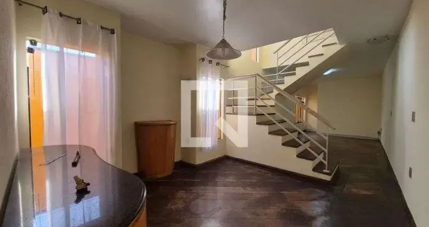 Casa para Venda - Parque Bandeirante, 3 Quartos,  180 m² - Santo André