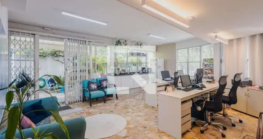 Casa para Venda - Vila Madalena, 4 Quartos,  430 m² - São Paulo