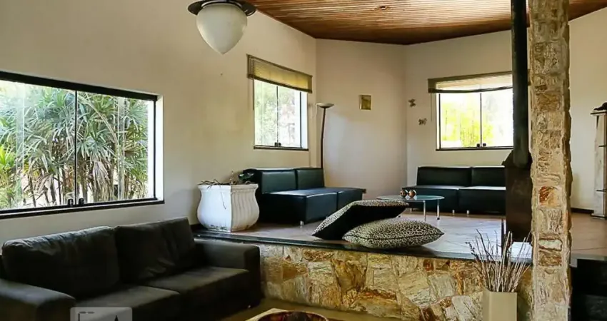 Casa para Venda - Interlagos, 4 Quartos,  671 m² - São Paulo