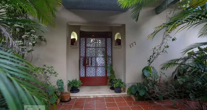 Casa para Venda - Sumaré, 3 Quartos,  350 m² - São Paulo