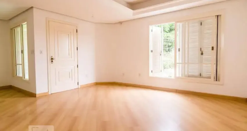 Casa para Venda - Medianeira, 3 Quartos,  250 m² - Porto Alegre