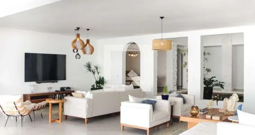 Casa para Venda - Barra da Tijuca, 4 Quartos,  875 m² - Rio de Janeiro