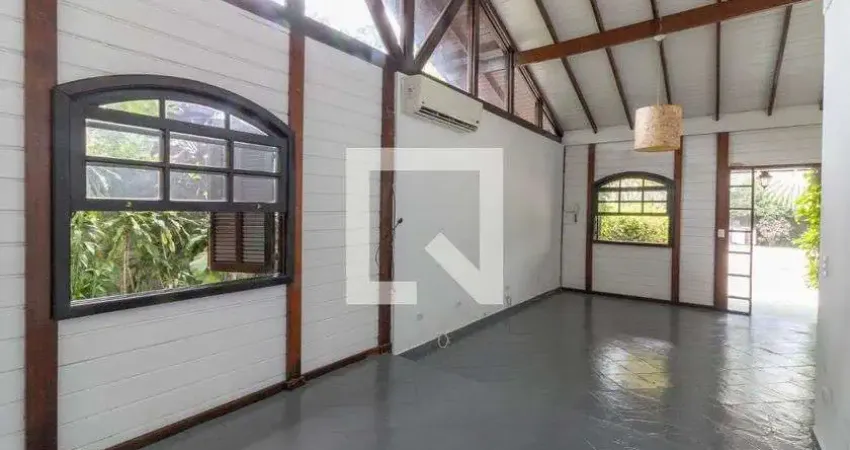 Casa para Venda - Vargem Grande, 4 Quartos,  2000 m² - Rio de Janeiro