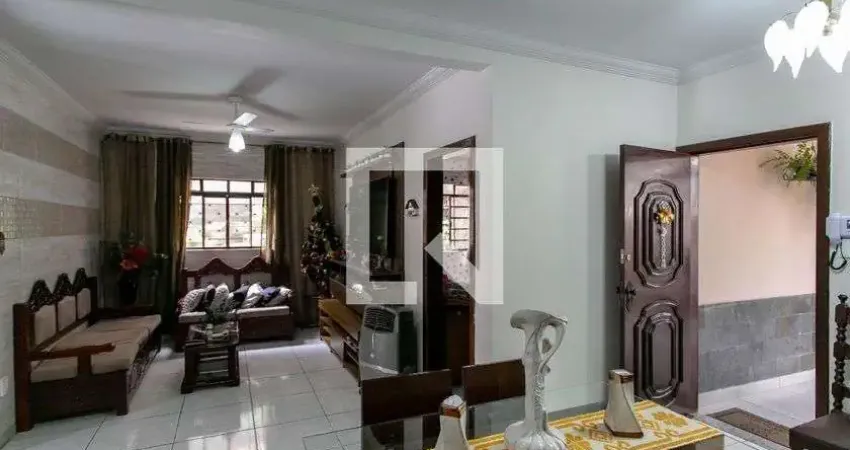 Casa para Venda - Planalto, 3 Quartos,  120 m² - Belo Horizonte