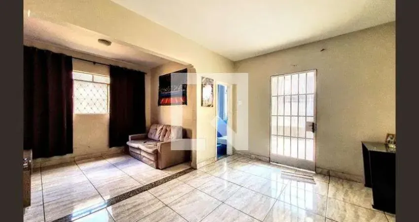 Casa para Venda - Cachoeirinha, 3 Quartos,  110 m² - Belo Horizonte