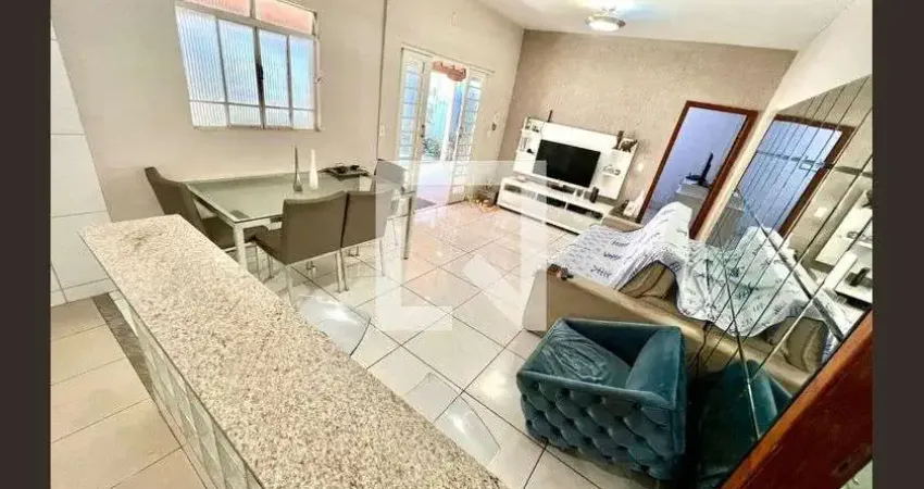 Casa para Venda - Goiânia, 3 Quartos,  218 m² - Belo Horizonte