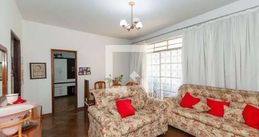 Casa para Venda - Caiçaras, 3 Quartos,  450 m² - Belo Horizonte