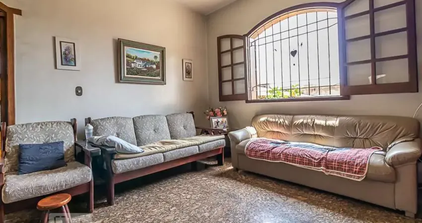 Casa para Venda - Palmares, 3 Quartos,  386 m² - Belo Horizonte