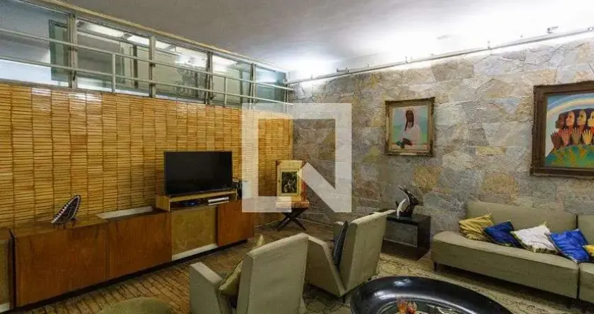 Casa para Venda - Lourdes, 5 Quartos,  316 m² - Belo Horizonte
