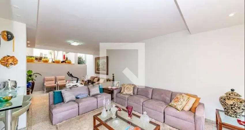 Casa para Venda - Santa Lúcia, 4 Quartos,  372 m² - Belo Horizonte