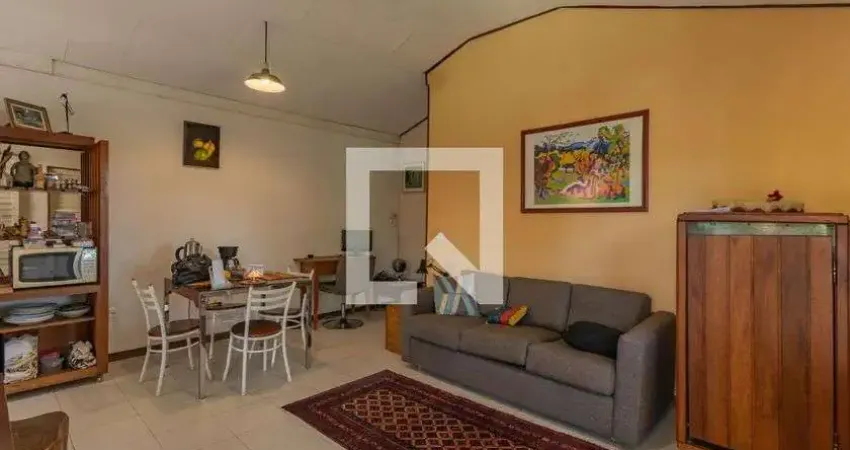Casa para Venda - Braúnas, 2 Quartos,  2050 m² - Belo Horizonte
