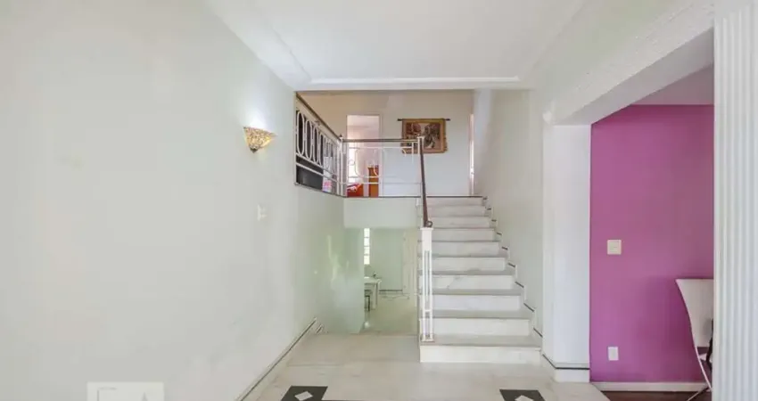 Casa para Venda - Estoril , 6 Quartos,  150 m² - Belo Horizonte