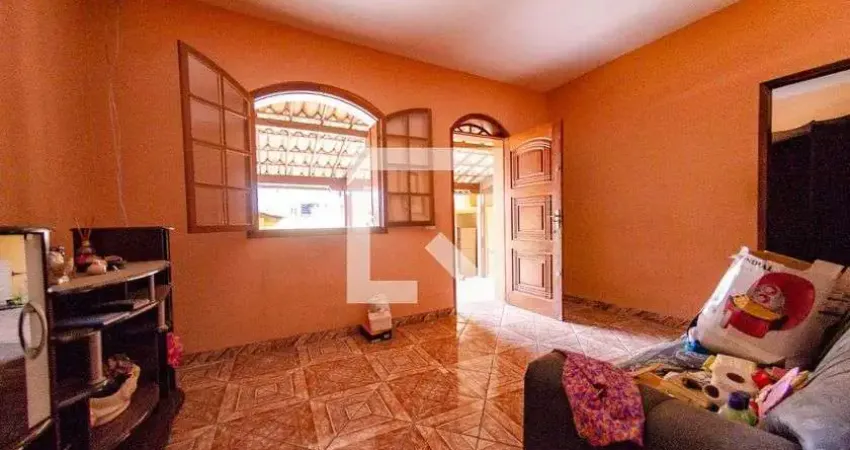 Casa para Venda - Dom Bosco, 2 Quartos,  460 m² - Belo Horizonte