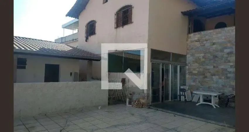 Casa para Venda - Camargos, 3 Quartos,  280 m² - Belo Horizonte