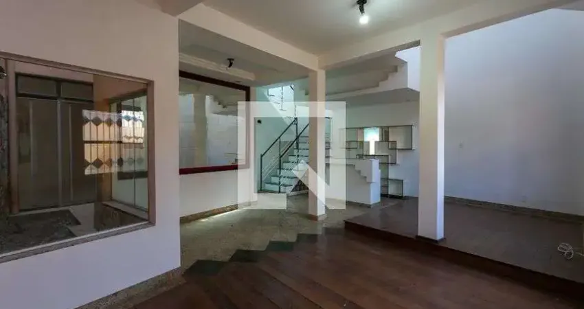 Casa para Venda - Concórdia, 4 Quartos,  400 m² - Belo Horizonte