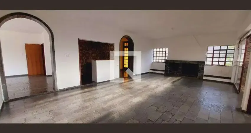 Casa para Venda - Bandeirantes, 4 Quartos,  455 m² - Belo Horizonte
