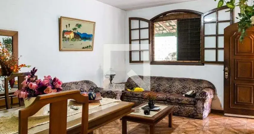 Casa para Venda - Vila Cloris, 3 Quartos,  200 m² - Belo Horizonte