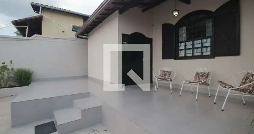 Casa para Venda - Alto Caiçaras, 4 Quartos,  132 m² - Belo Horizonte