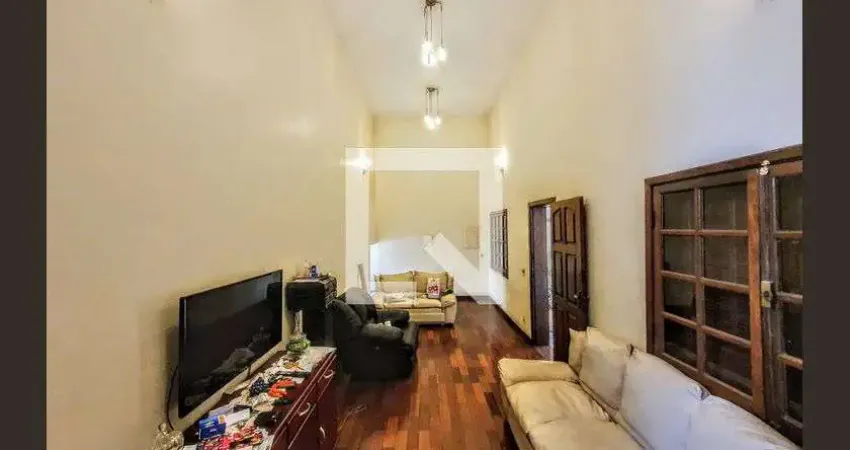 Casa para Venda - Cachoeirinha, 4 Quartos,  434 m² - Belo Horizonte
