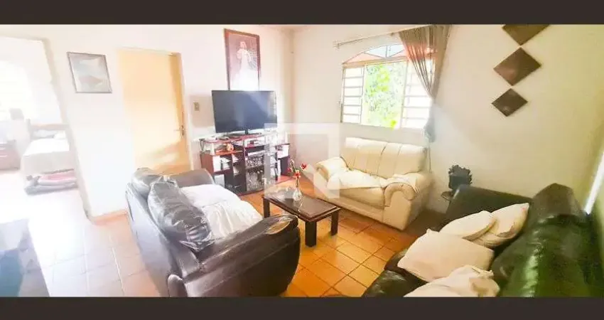 Casa para Venda - Santa Terezinha, 7 Quartos,  268 m² - Belo Horizonte
