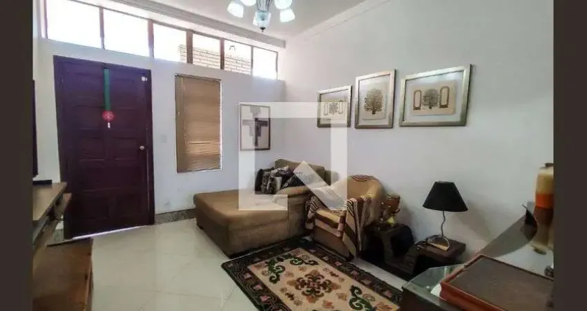 Casa para Venda - Glória, 3 Quartos,  720 m² - Belo Horizonte