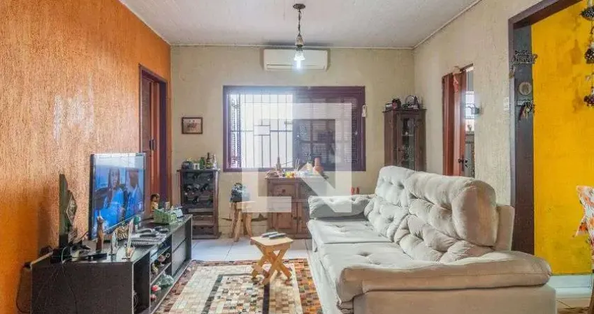 Casa para Venda - Partenon, 2 Quartos,  1250 m² - Porto Alegre