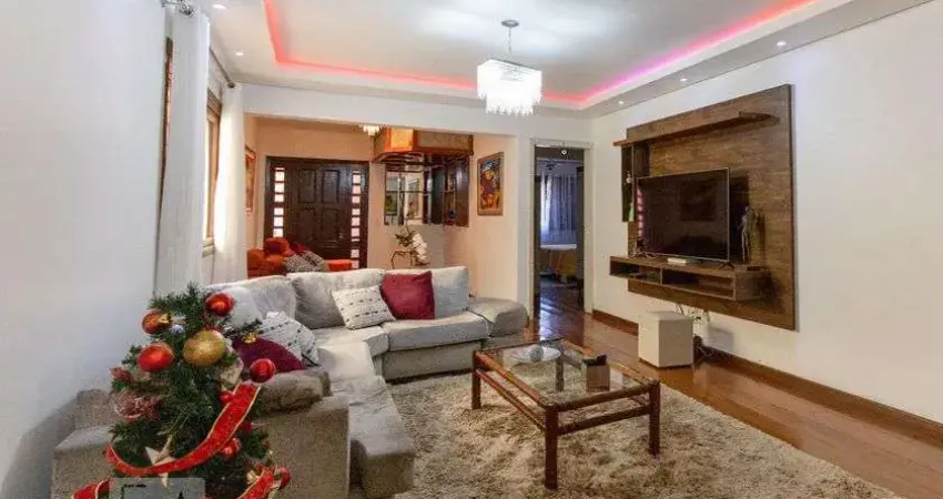 Casa para Venda - Nossa Sra das Graças, 4 Quartos,  190 m² - Canoas